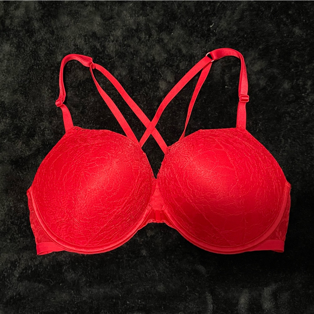 (SOLD) Victoria Secret Bombshell Bra